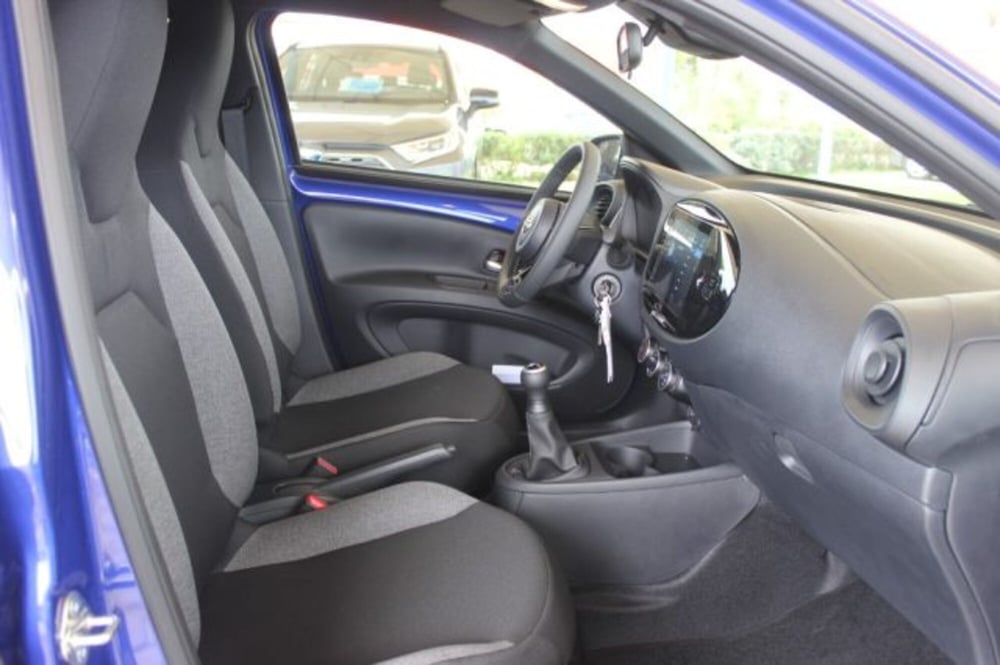 Toyota Aygo X usata a Roma (9)
