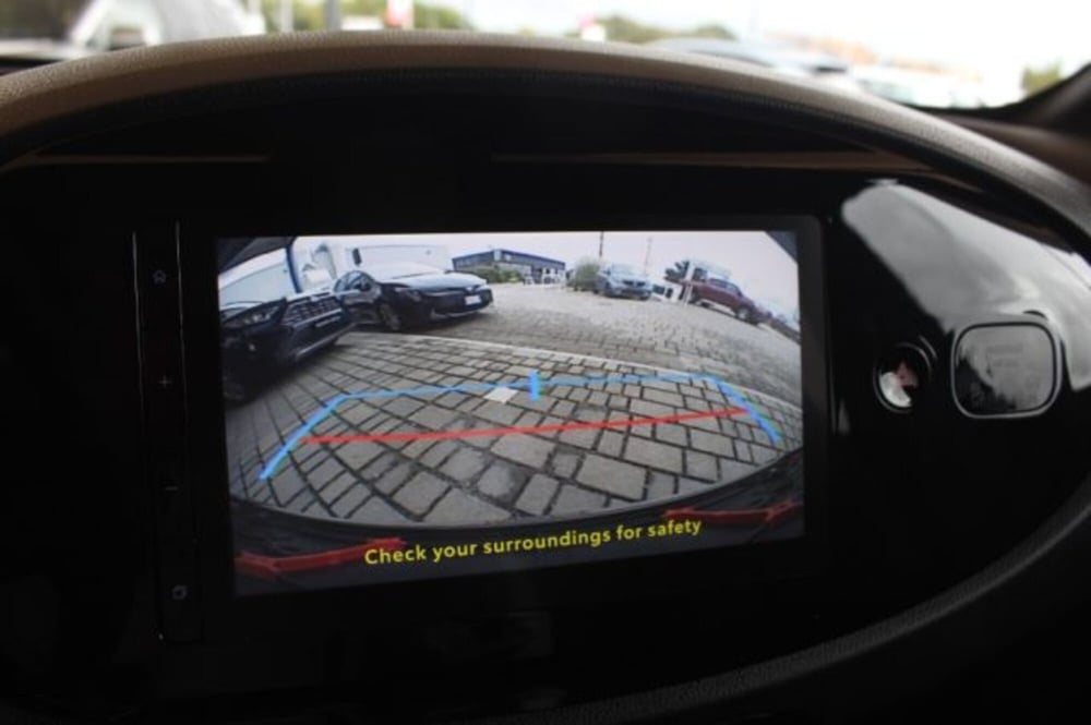 Toyota Aygo X usata a Roma (16)