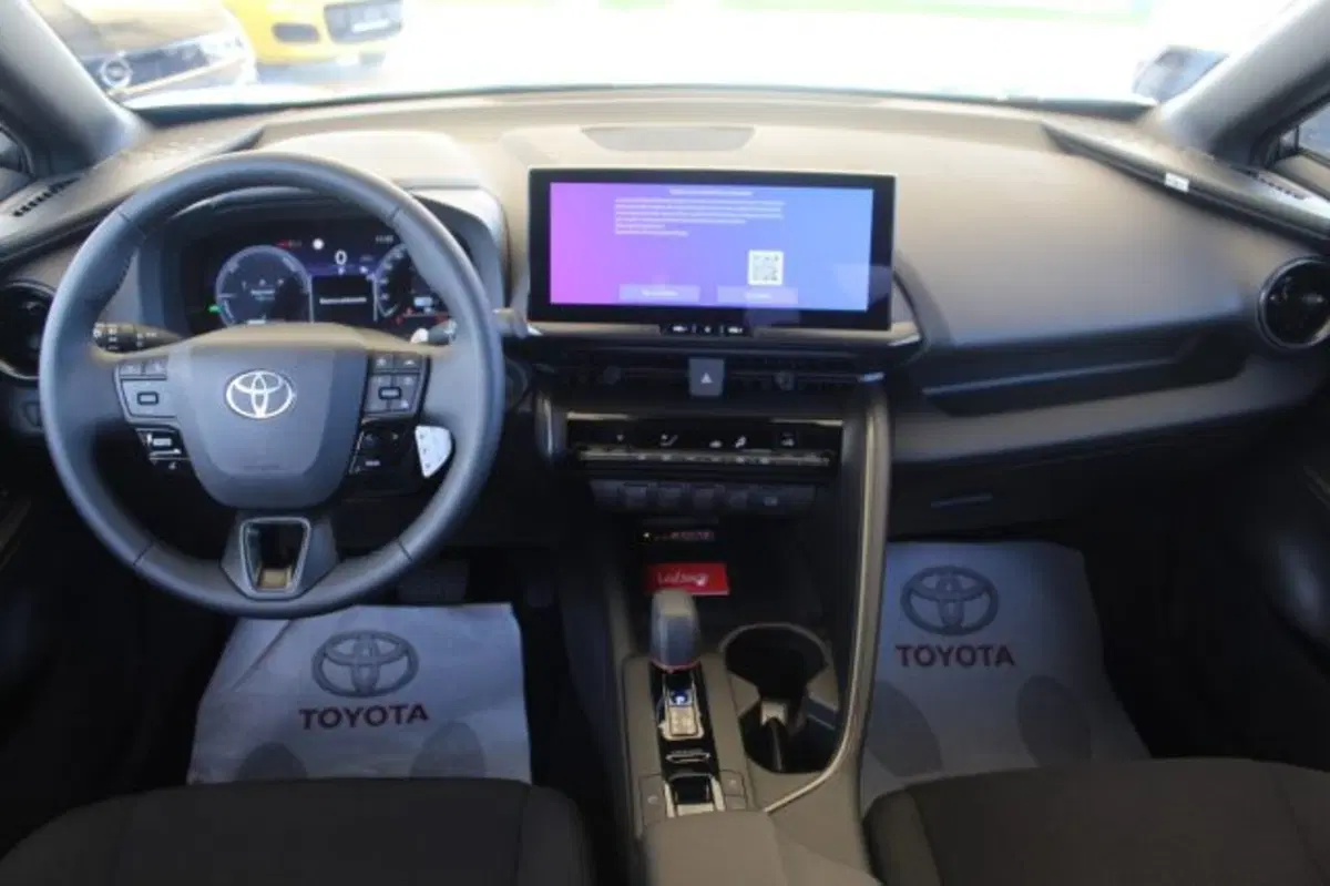 Toyota Toyota C-HR usata a Roma (10)