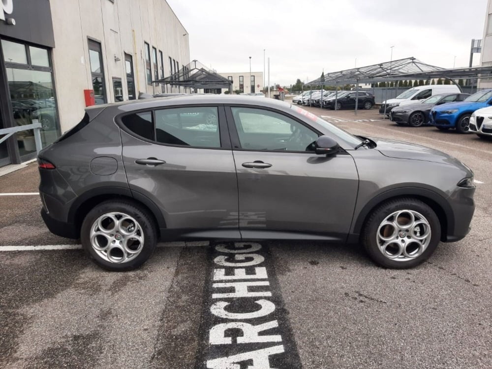 Alfa Romeo Tonale nuova a Verona (10)