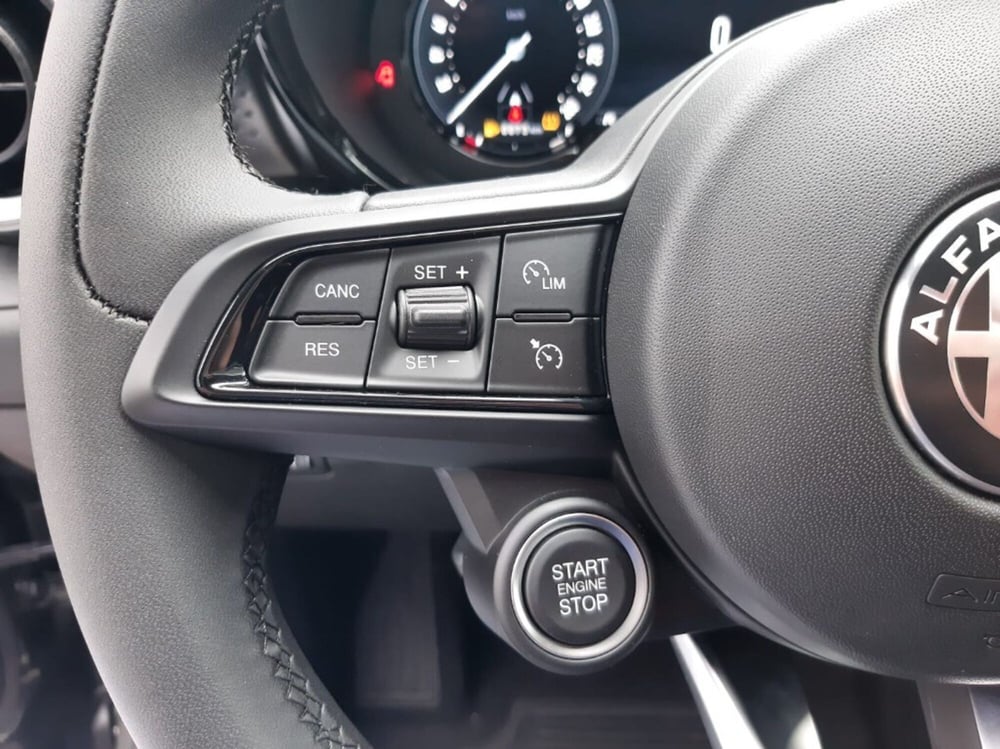 Alfa Romeo Tonale nuova a Verona (14)