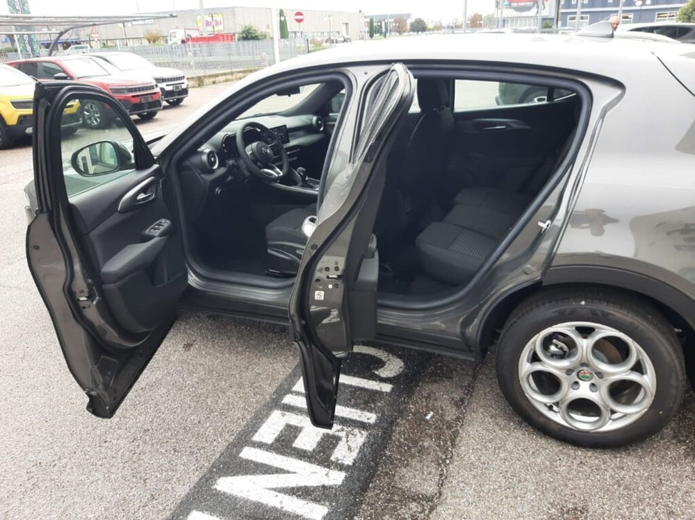 Alfa Romeo Tonale nuova a Verona (20)