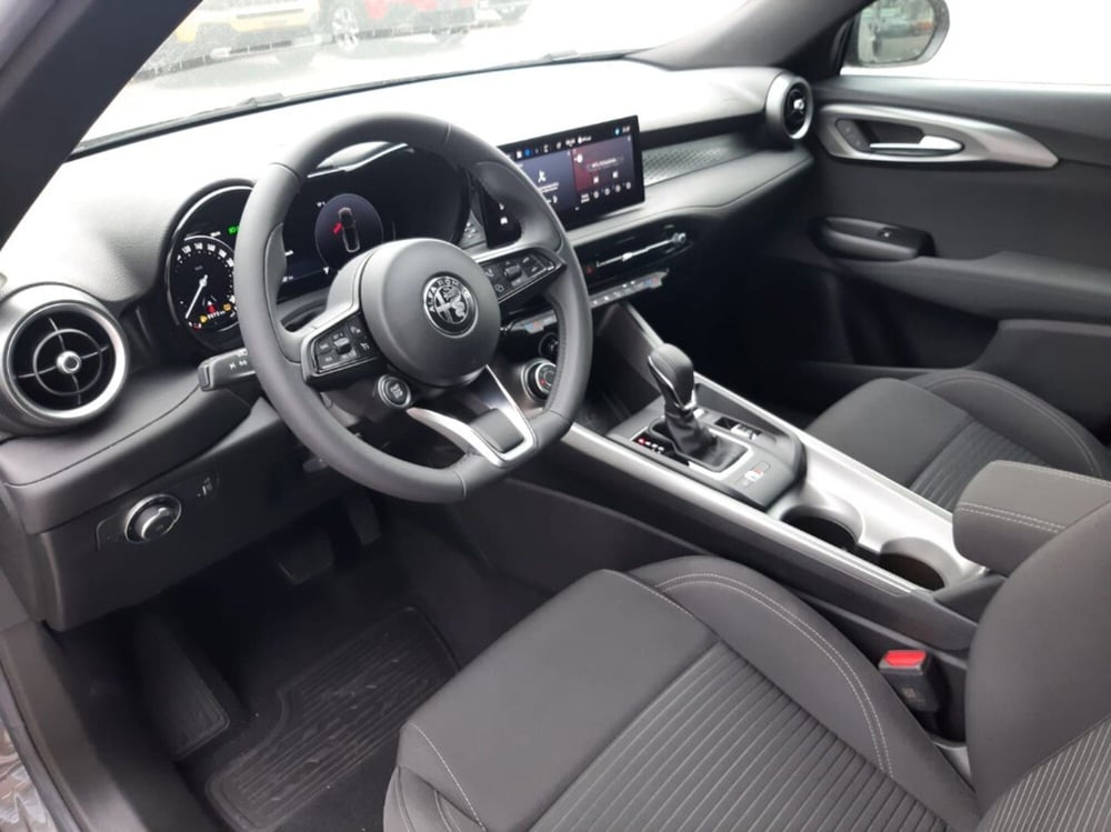 Alfa Romeo Tonale nuova a Verona (5)