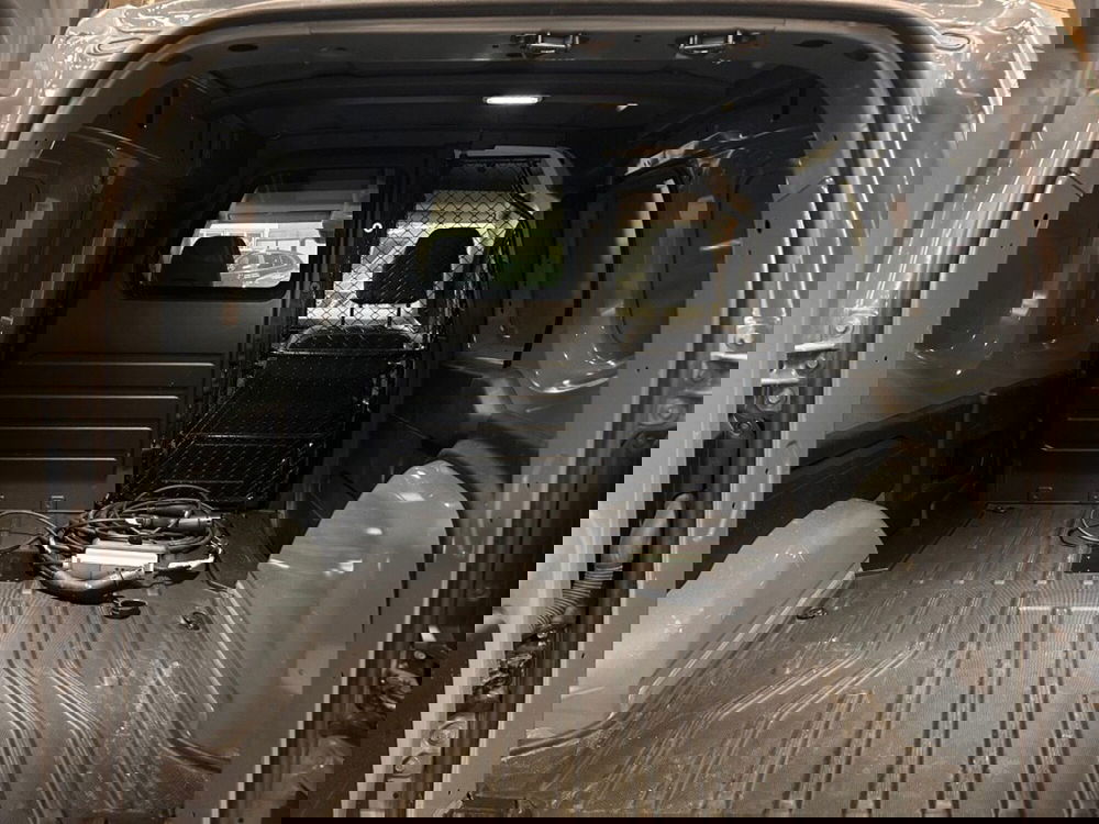 Nissan Townstar usata a Verona (10)