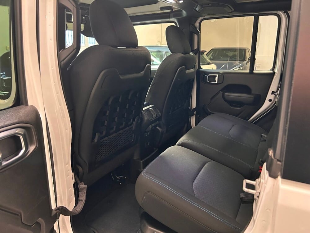 Jeep Wrangler Unlimited usata a Verona (10)