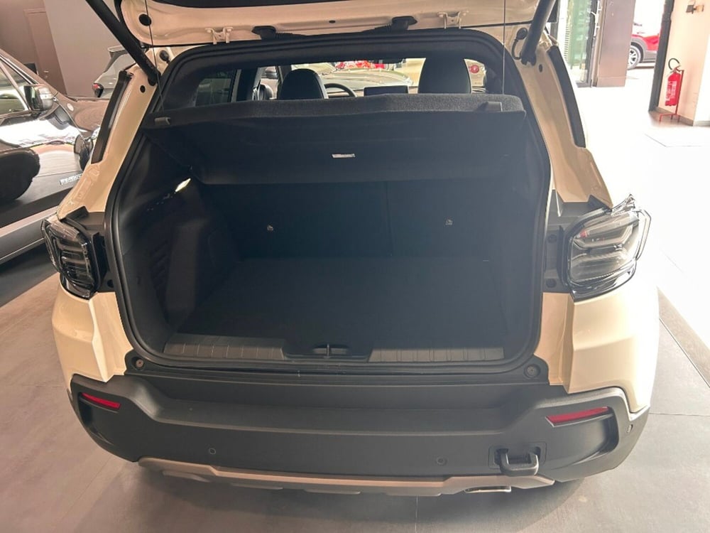 Jeep Avenger nuova a Verona (6)