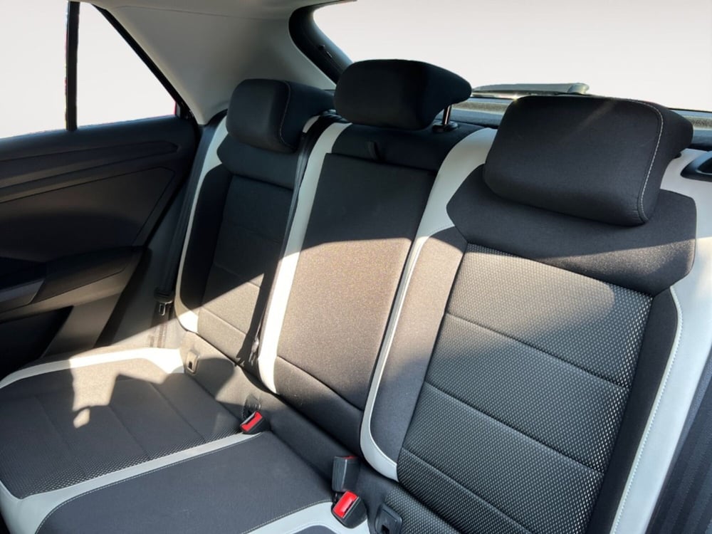 Volkswagen T-Roc usata a Verona (9)