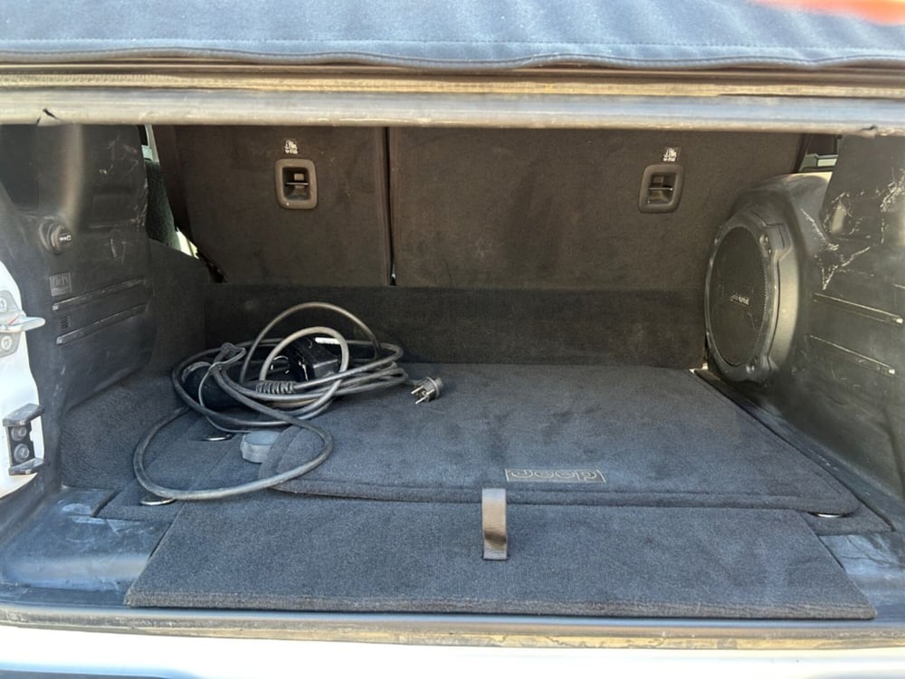 Jeep Wrangler Unlimited usata a Verona (10)