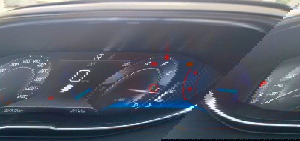 Peugeot 5008 usata a Oristano (10)