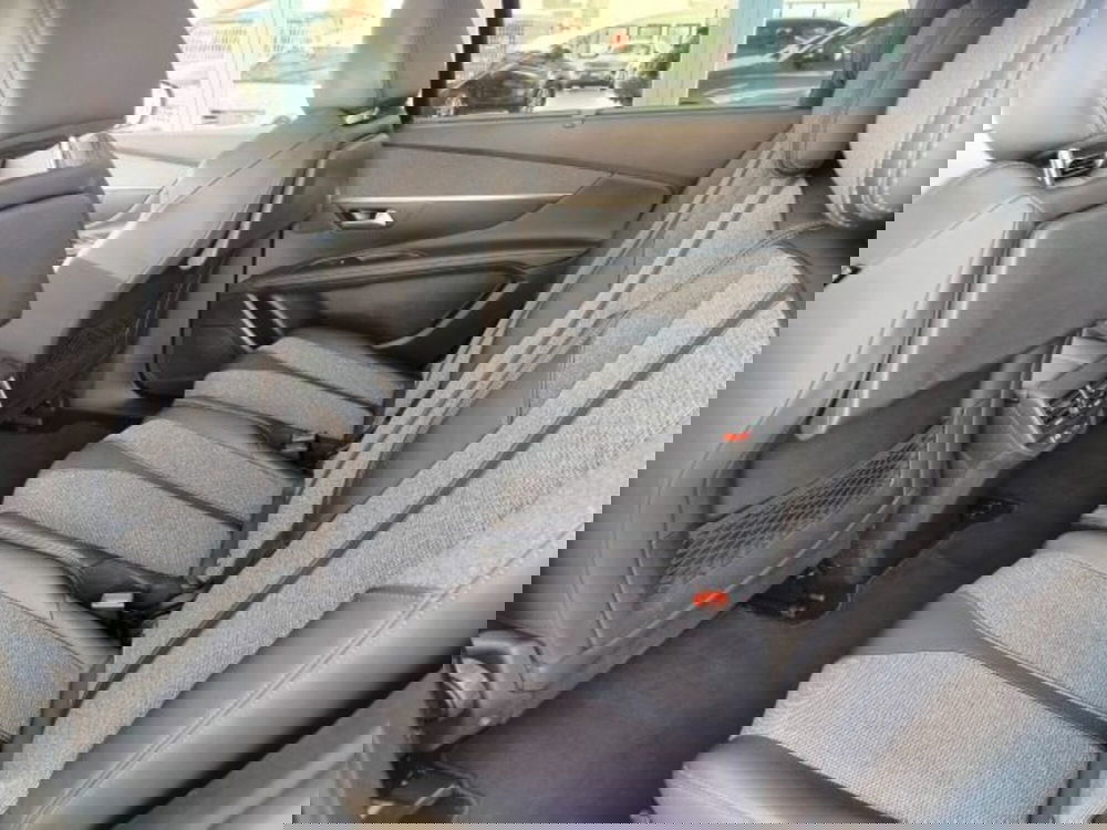 Peugeot 5008 usata a Oristano (16)