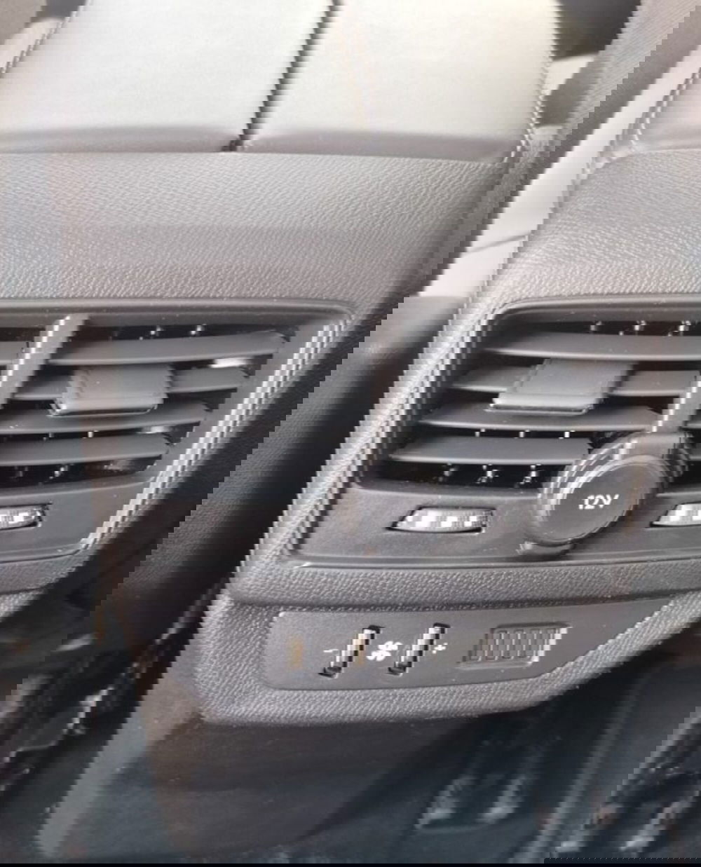 Peugeot 5008 usata a Oristano (20)