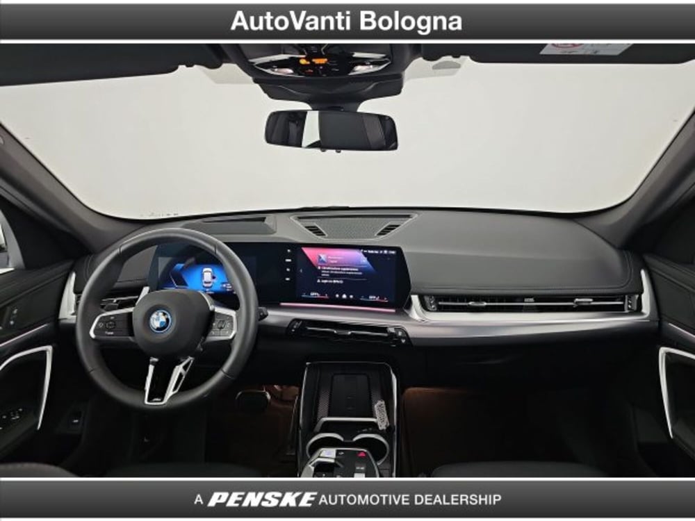 BMW iX1 usata a Bologna (10)