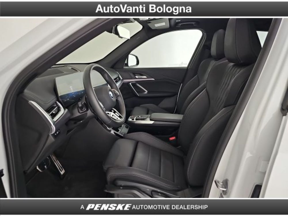 BMW iX1 usata a Bologna (11)