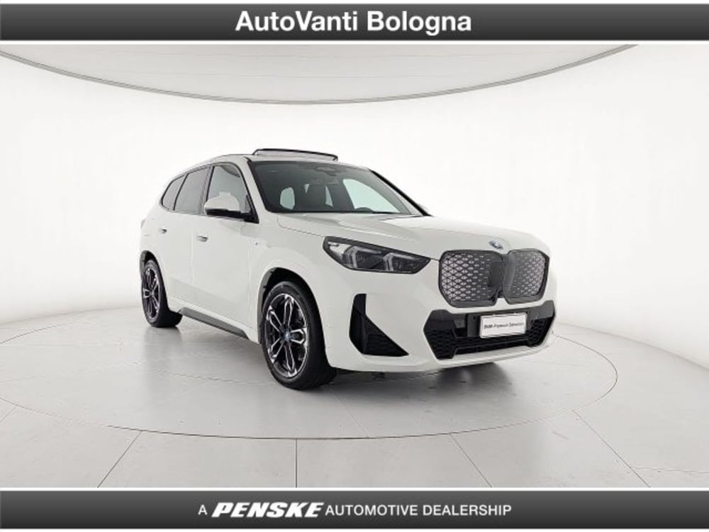 BMW iX1 usata a Bologna (7)