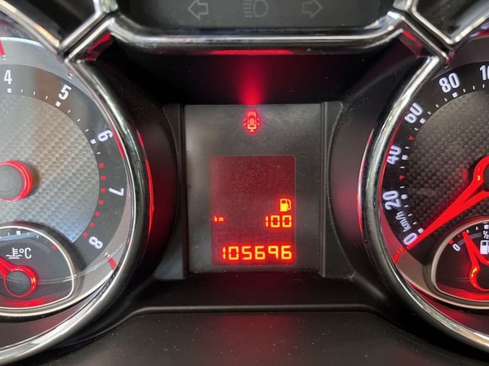 Opel Adam usata a Prato (13)