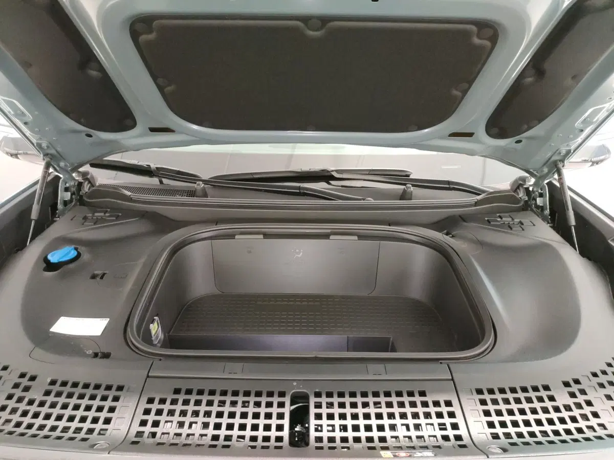 Hyundai Ioniq 9 nuova a L'Aquila (10)