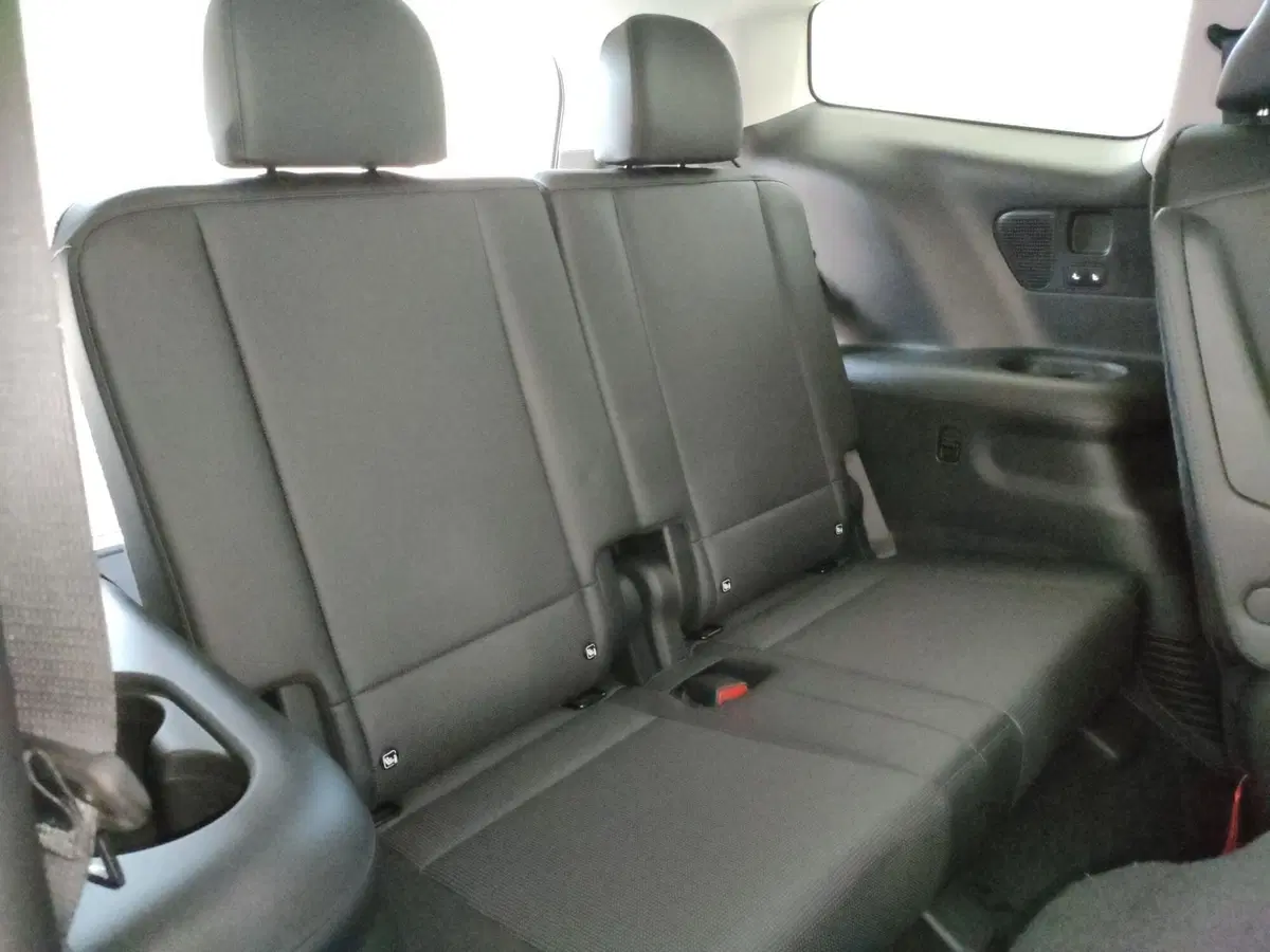 Hyundai Ioniq 9 nuova a L'Aquila (14)