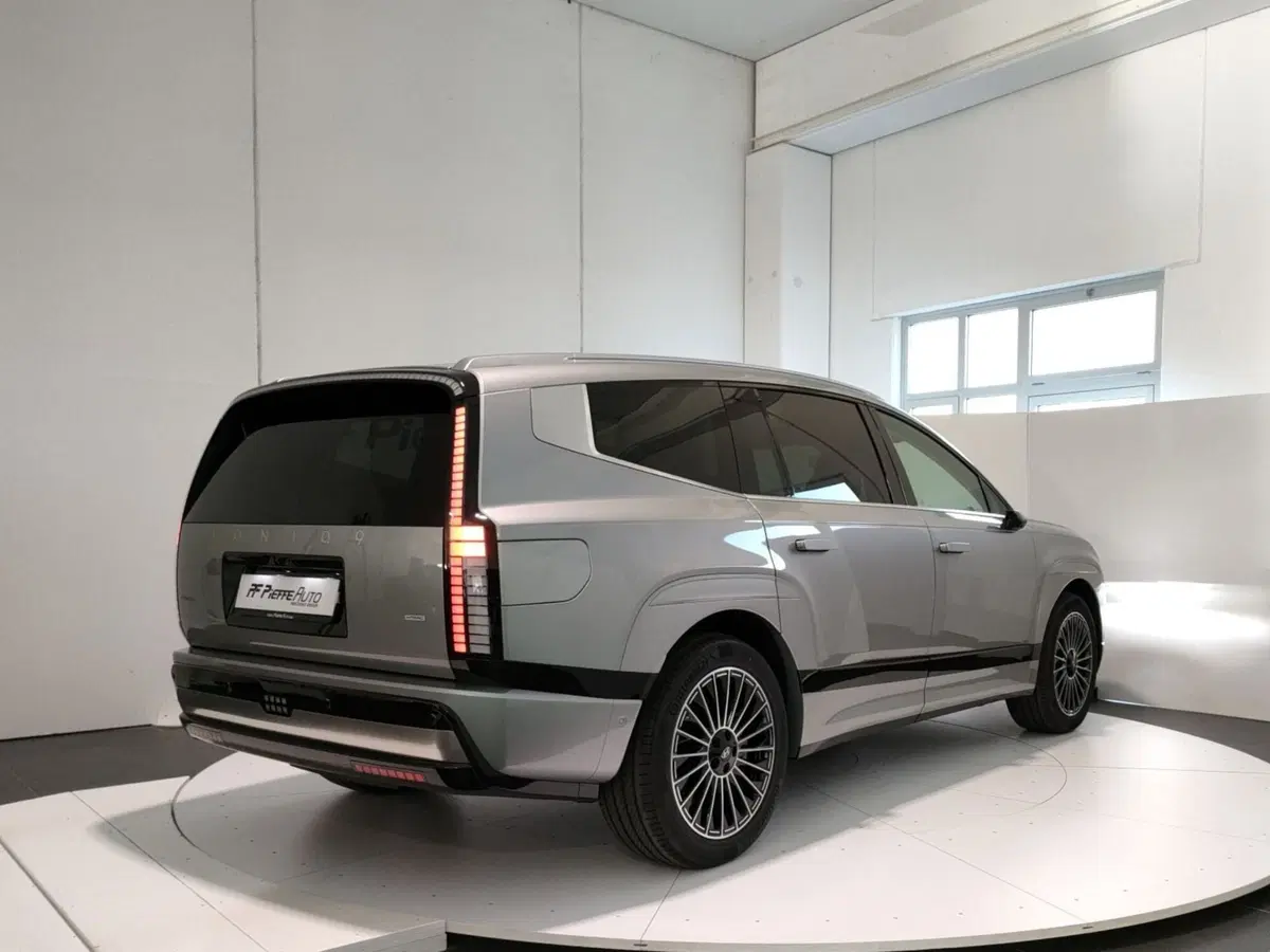 Hyundai Ioniq 9 nuova a L'Aquila (4)