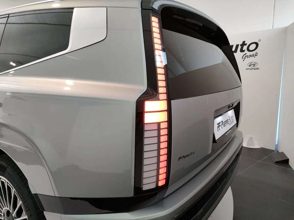 Hyundai Ioniq 9 nuova a L'Aquila (8)