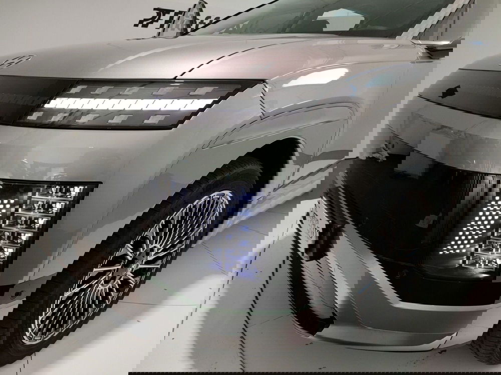 Hyundai Ioniq 9 nuova a L'Aquila (9)