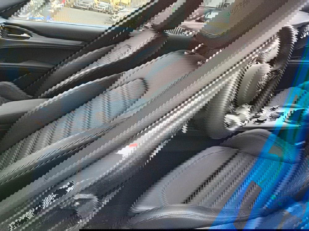 Alfa Romeo Stelvio usata a Alessandria (11)