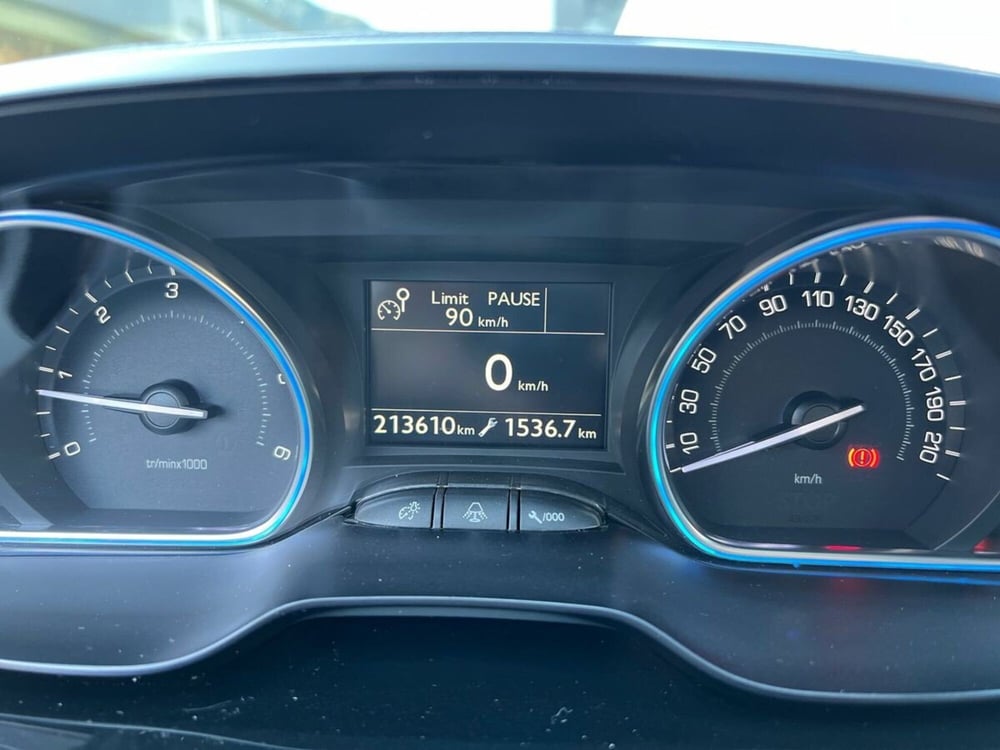 Peugeot 2008 usata a Sondrio (9)