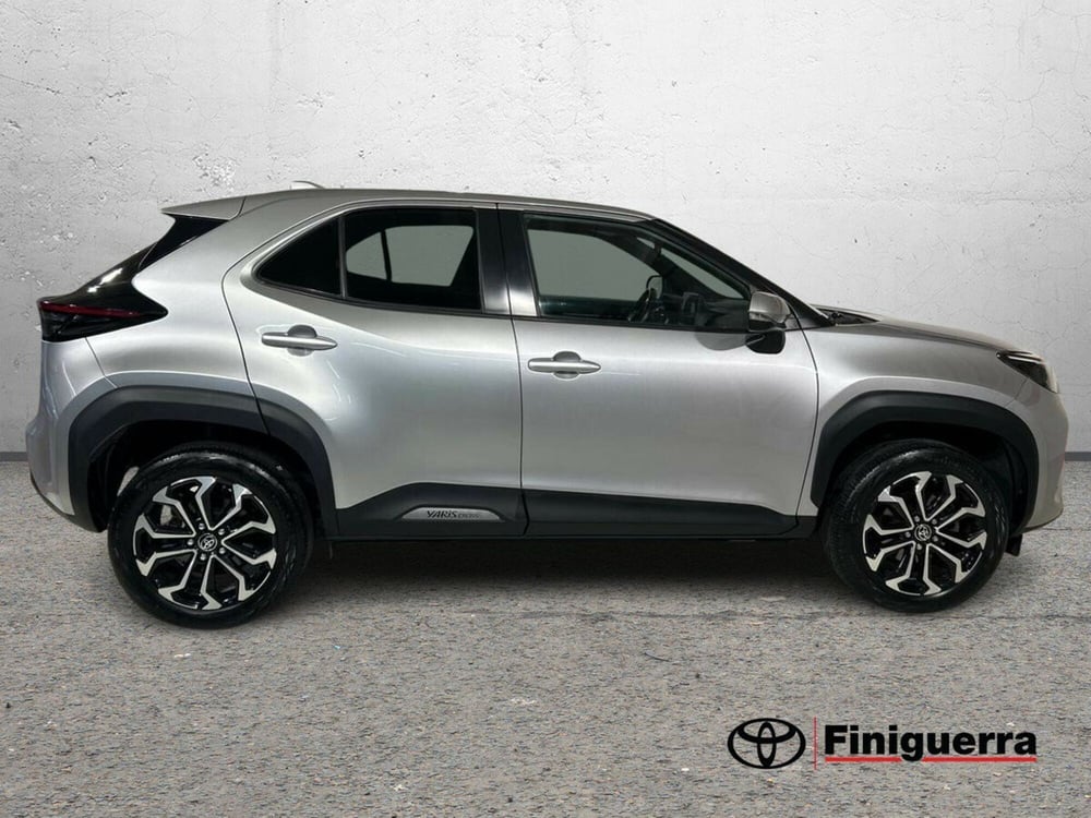 Toyota Yaris Cross usata a Lecco (6)