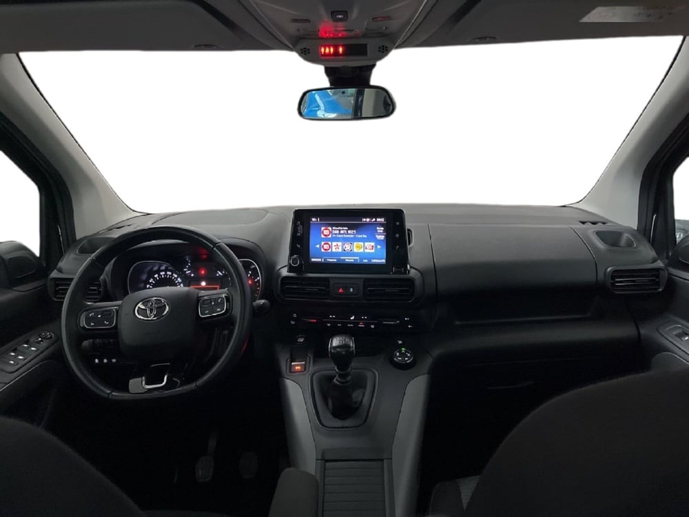 Toyota Proace City Verso usata a Torino (11)