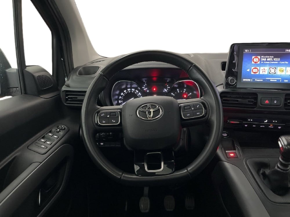 Toyota Proace City Verso usata a Torino (12)