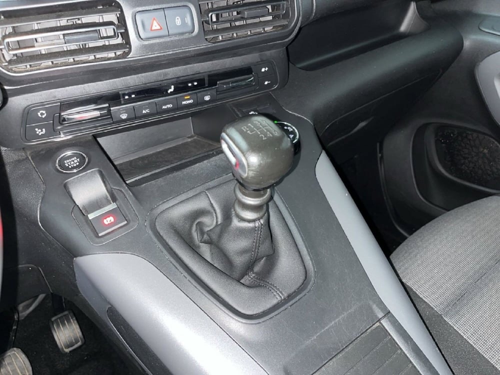 Toyota Proace City Verso usata a Torino (15)