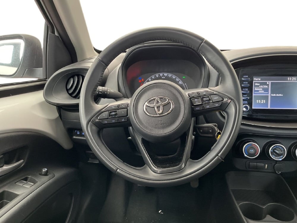 Toyota Aygo X usata a Torino (11)