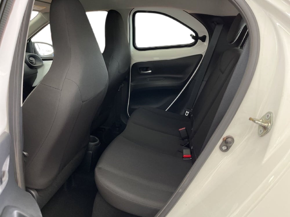 Toyota Aygo X usata a Torino (8)