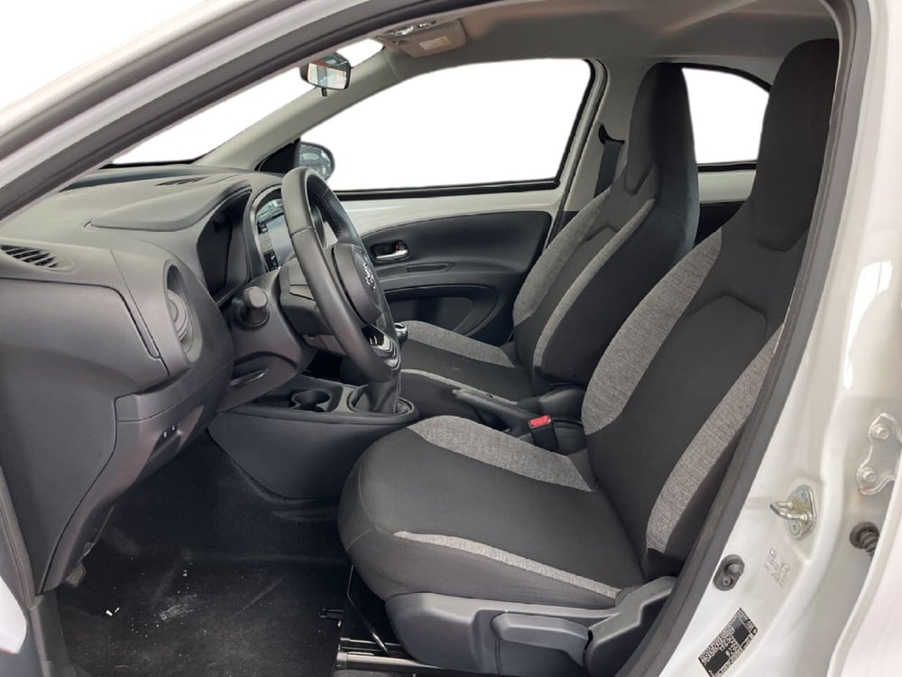 Toyota Aygo X usata a Torino (9)
