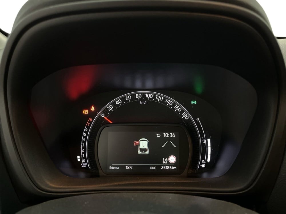 Toyota Aygo X usata a Torino (13)