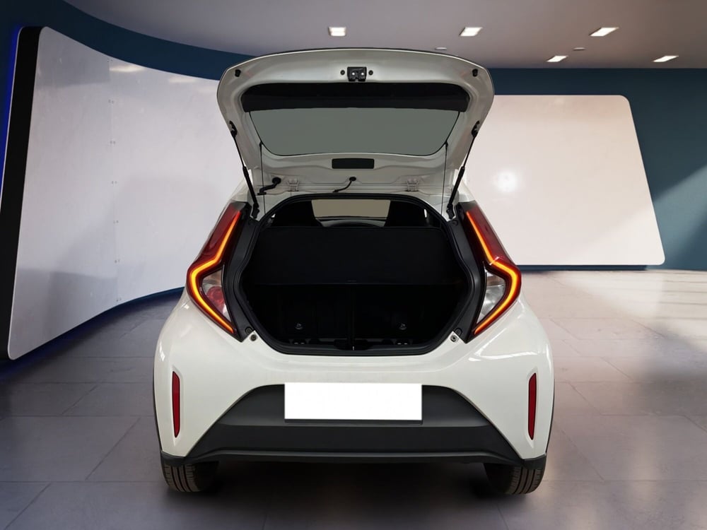 Toyota Aygo X usata a Torino (7)