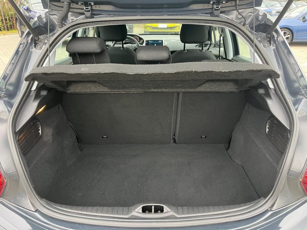 Peugeot 208 usata a Milano (10)