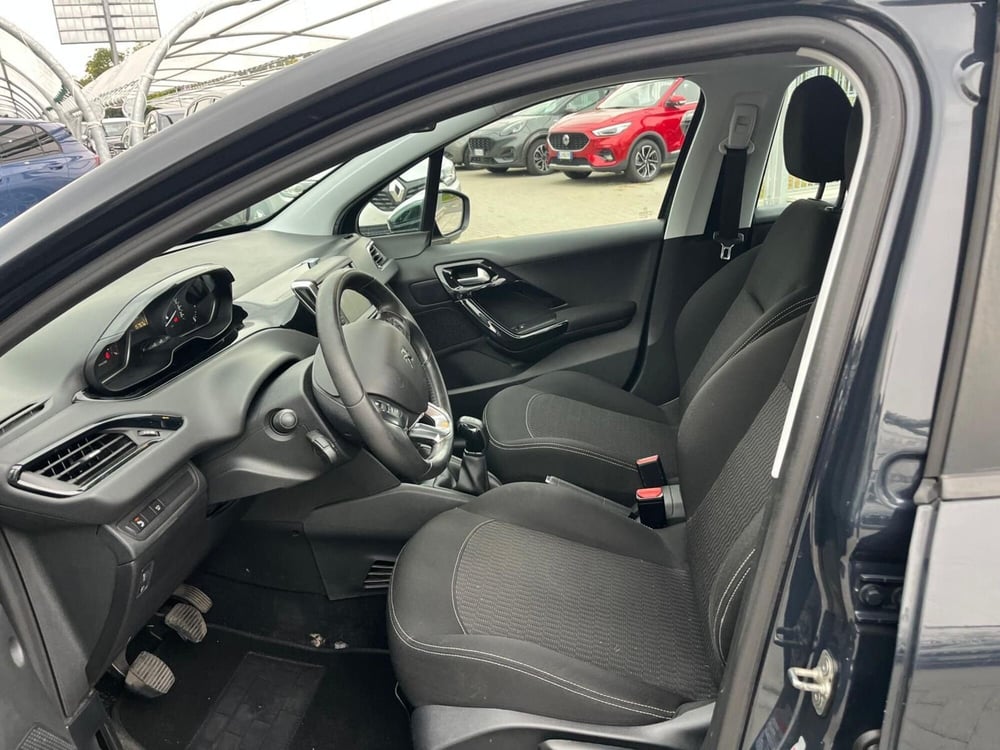 Peugeot 208 usata a Milano (11)