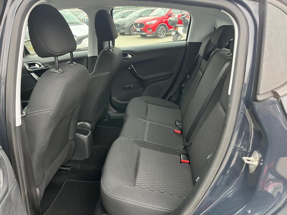 Peugeot 208 usata a Milano (14)