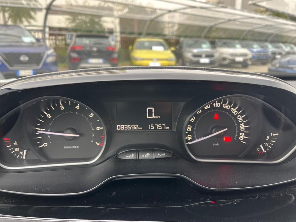 Peugeot 208 usata a Milano (19)