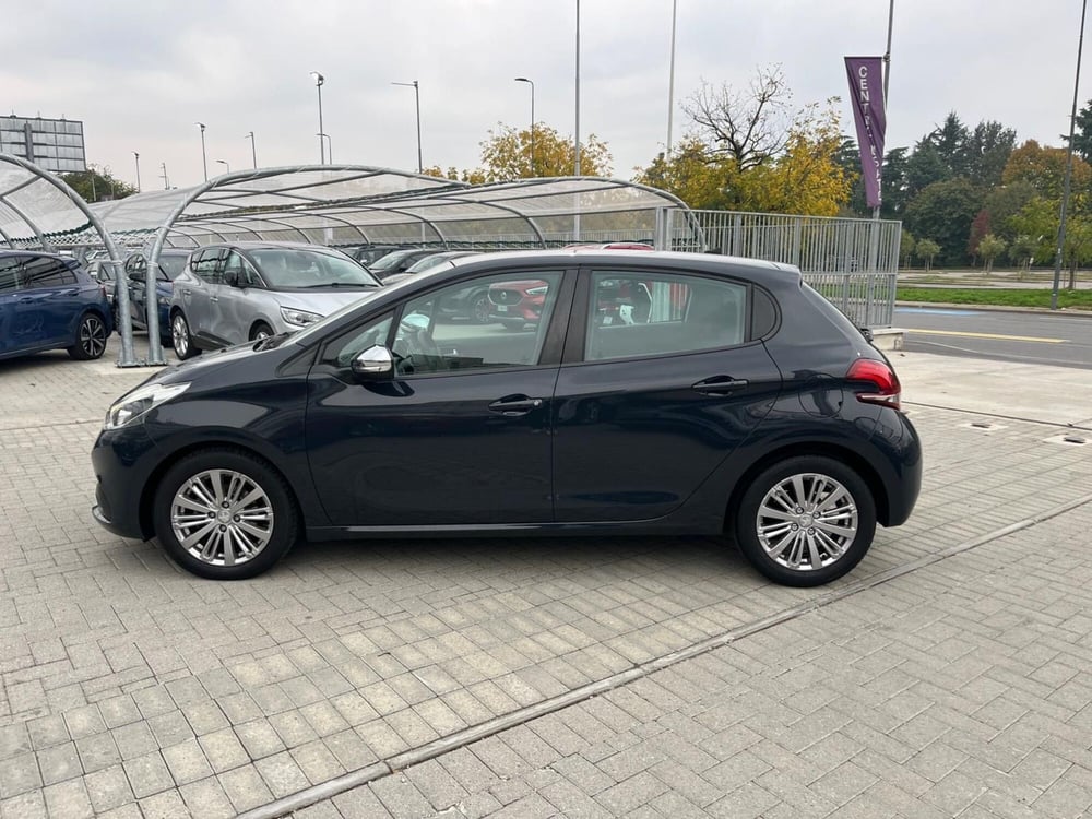 Peugeot 208 usata a Milano (5)