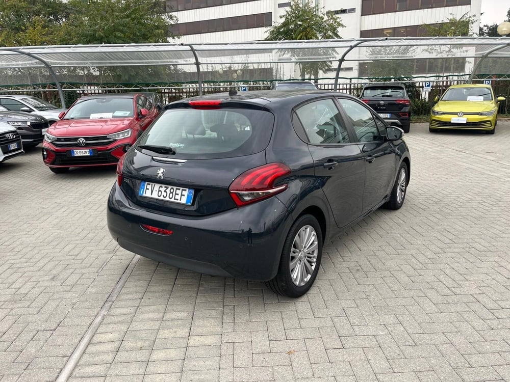 Peugeot 208 usata a Milano (6)