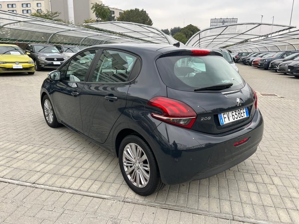 Peugeot 208 usata a Milano (7)