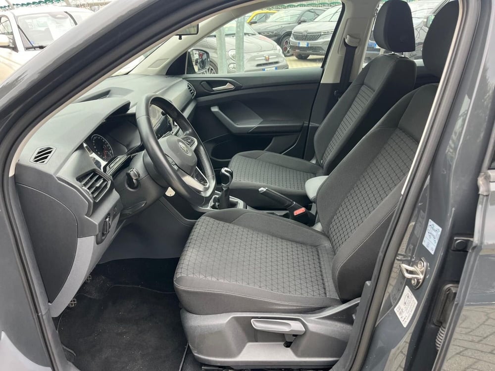 Volkswagen T-Cross usata a Milano (11)