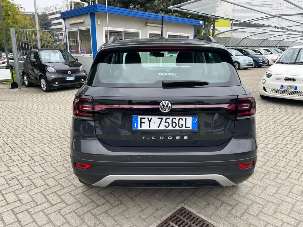 Volkswagen T-Cross usata a Milano (8)