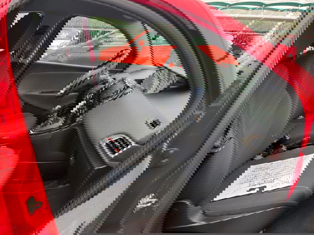 Lancia Ypsilon usata a Milano (12)