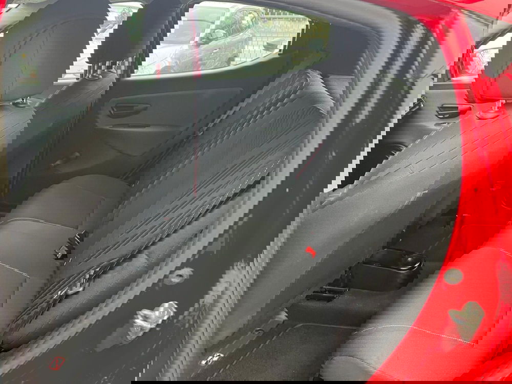 Lancia Ypsilon usata a Milano (14)