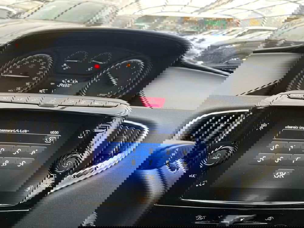 Lancia Ypsilon usata a Milano (16)