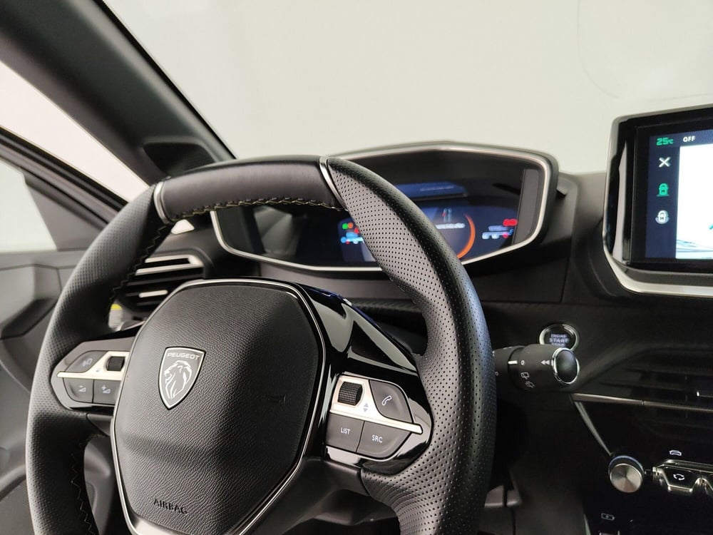 Peugeot 208 usata a Caserta (20)