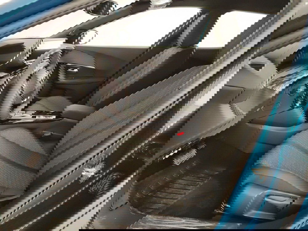 Peugeot 2008 nuova a Caserta (16)