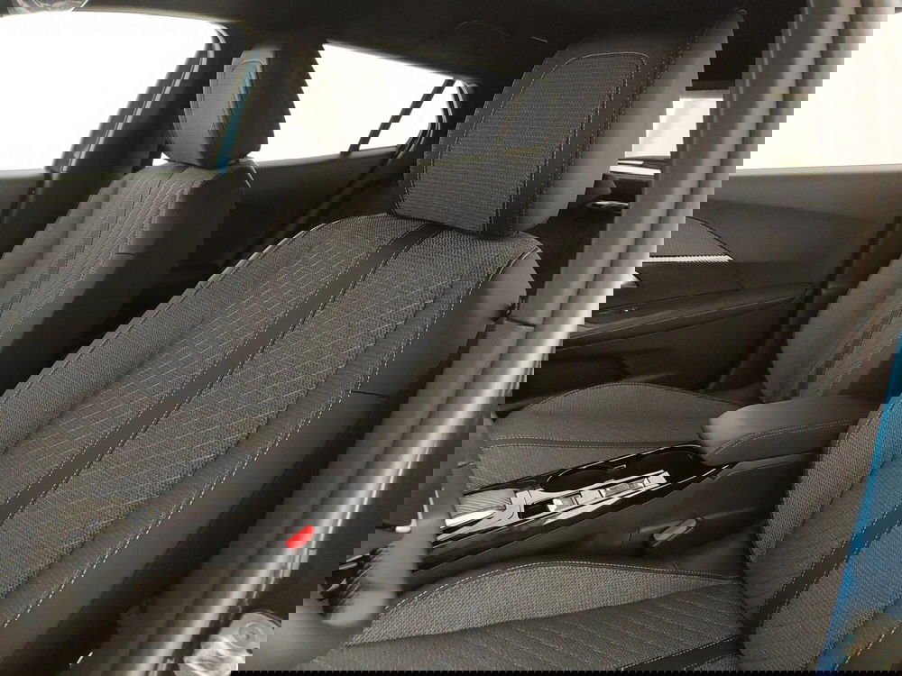 Peugeot 2008 nuova a Caserta (17)